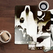 Carica l&#39;immagine nel visualizzatore di Gallery, Mazzo Murder of Crows Tarot
